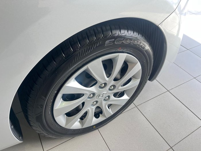 2013 Hyundai i30 Active GD SILVER