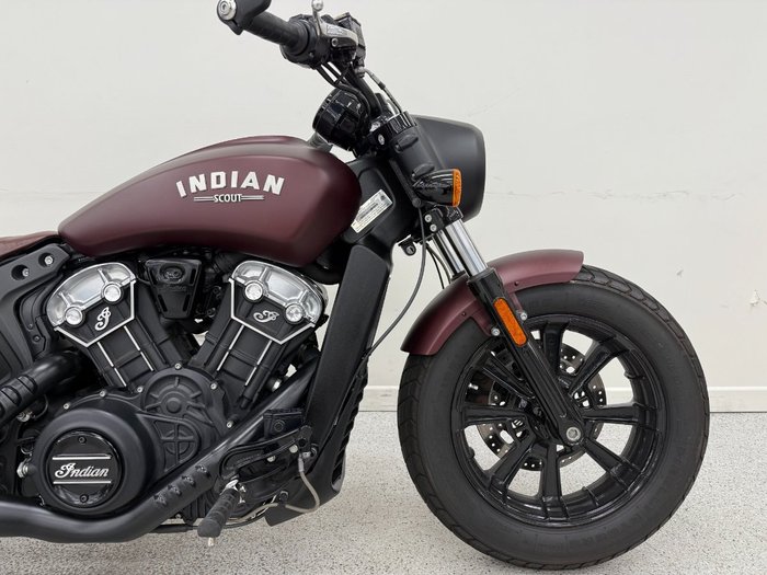 2021 INDIAN SCOUT BOBBER Maroon