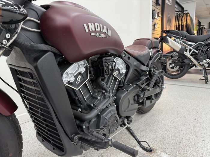2021 INDIAN SCOUT BOBBER Maroon