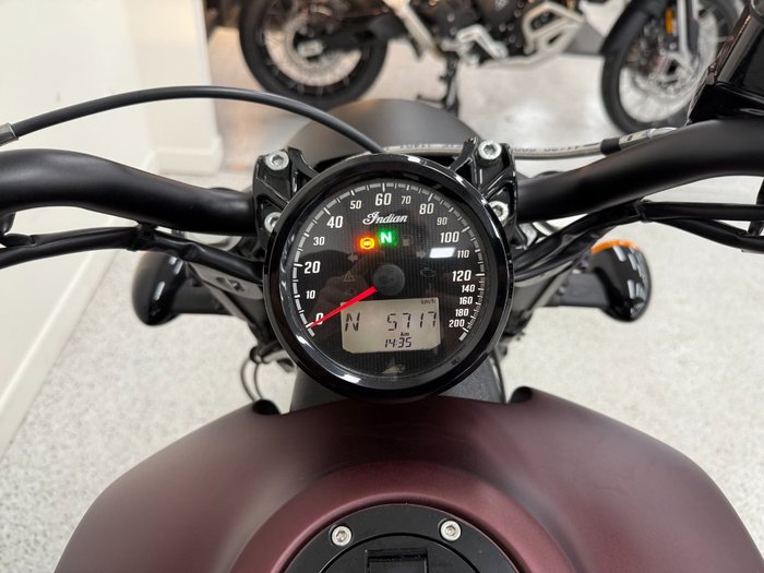 2021 INDIAN SCOUT BOBBER Maroon
