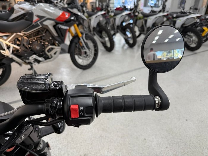 2021 INDIAN SCOUT BOBBER Maroon