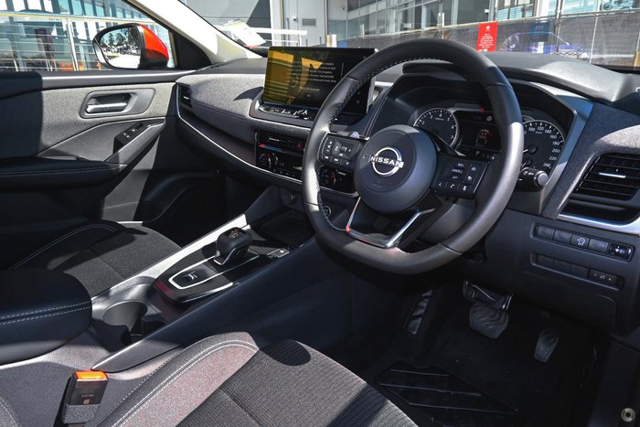 2025 Nissan QASHQAI ST-L