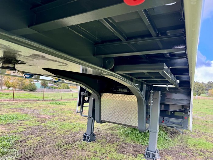 2025 FreightWest Semi Drop Deck