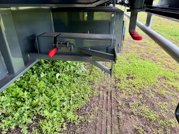 2026 FreightWest Semi  Drop Deck