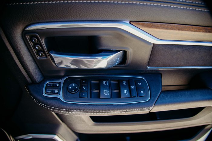 2023 RAM 2500 Laramie Rambox