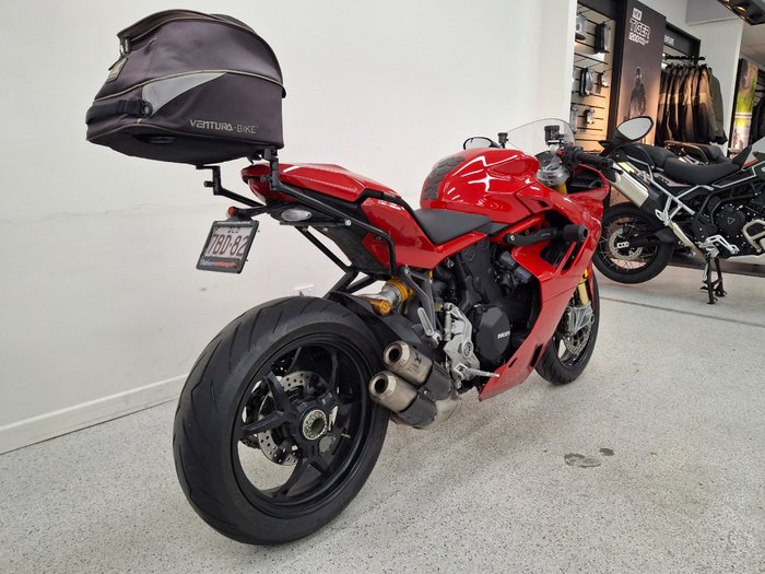 2024 DUCATI SUPERSPORT 950 S Red