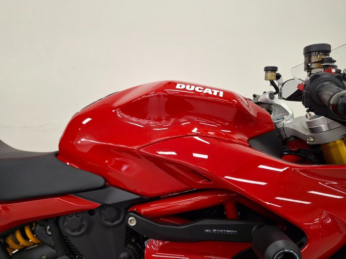 2024 DUCATI SUPERSPORT 950 S Red