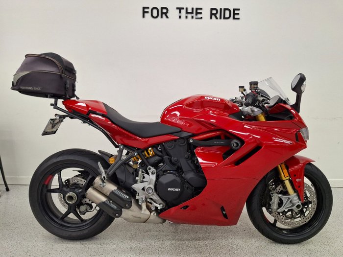 2024 DUCATI SUPERSPORT 950 S Red