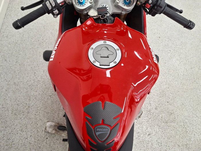 2024 DUCATI SUPERSPORT 950 S Red
