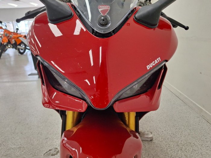 2024 DUCATI SUPERSPORT 950 S Red
