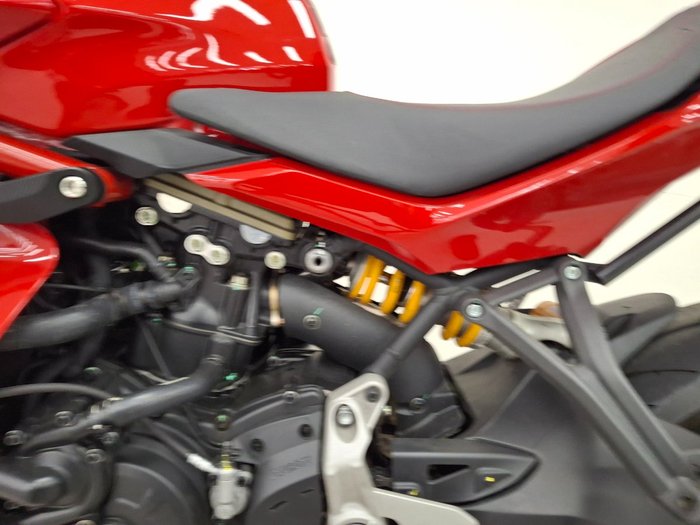 2024 DUCATI SUPERSPORT 950 S Red