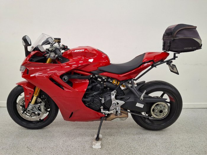 2024 DUCATI SUPERSPORT 950 S Red