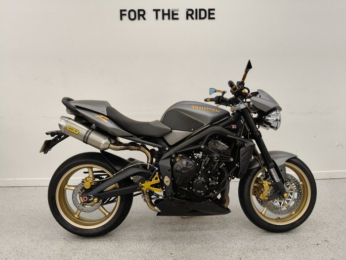 2010 Triumph STREET TRIPLE 675 grey