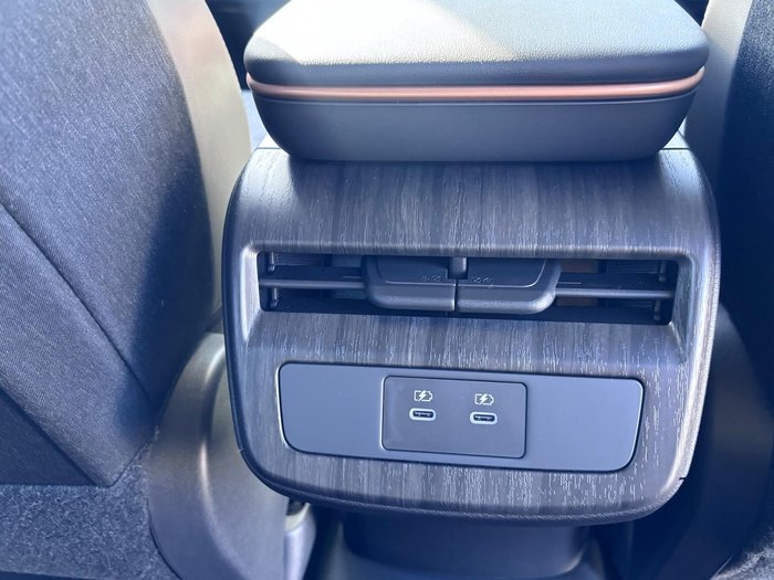 2025 Nissan Ariya Advance FE0 MY25 Pearl White