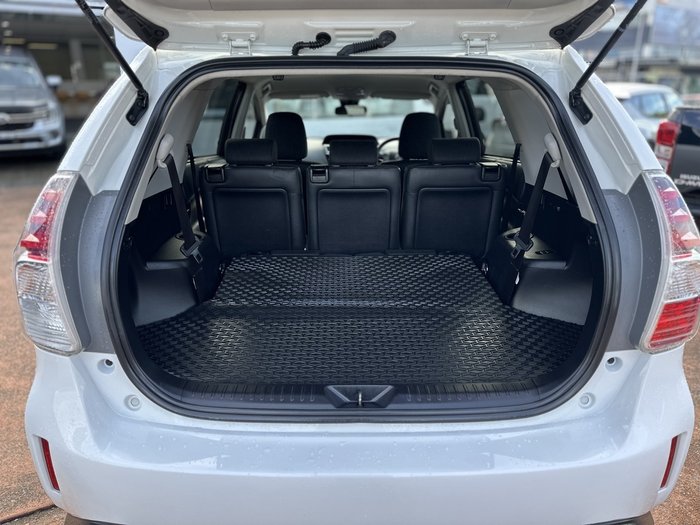 2019 Toyota Prius V Hybrid