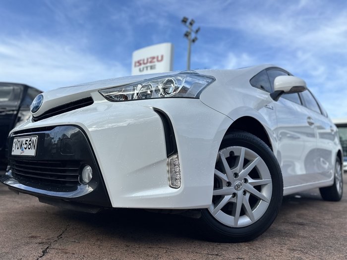 2019 Toyota Prius V Hybrid