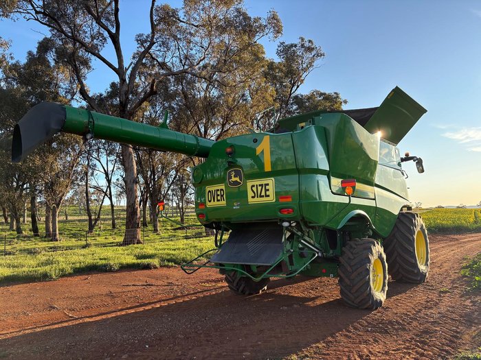 2019 John Deere S790 Green