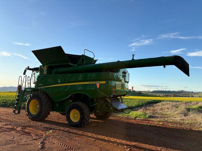 2019 John Deere S790 Green
