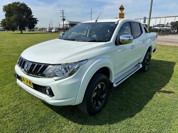 2017 Mitsubishi Triton Exceed MQ MY17 4X4 Dual Range White