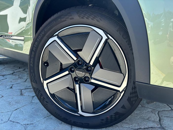 2025 Jaecoo J7 SHS Summit