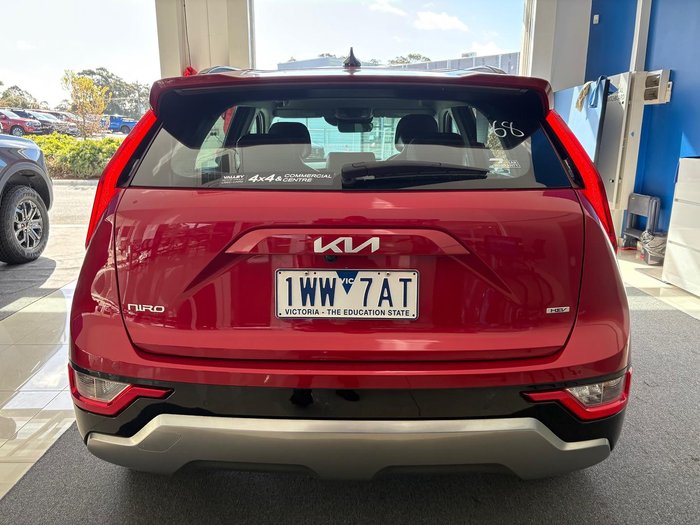 2022 Kia Niro Hybrid S
