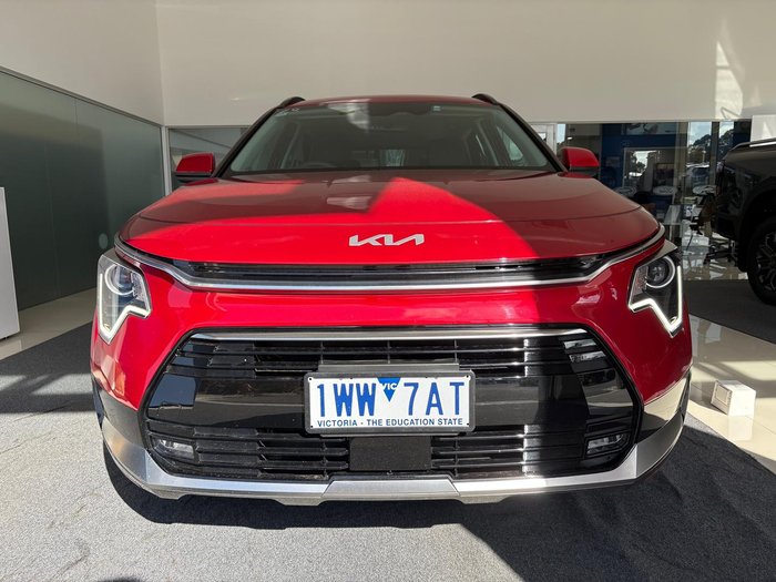 2022 Kia Niro Hybrid S