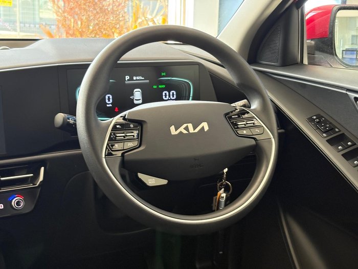 2022 Kia Niro Hybrid S