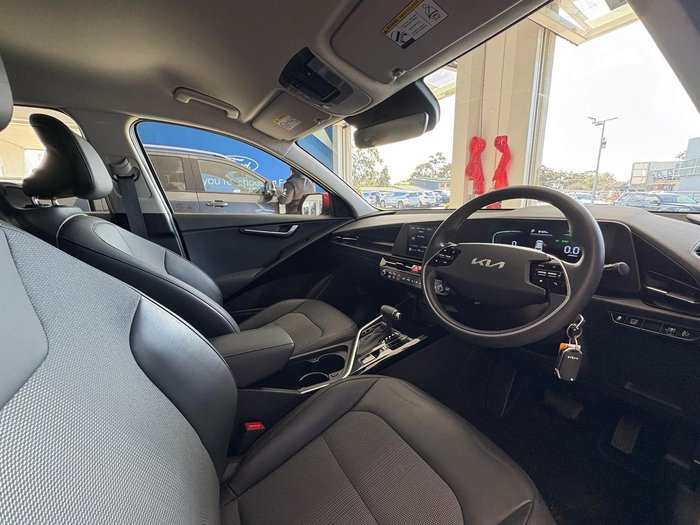 2022 Kia Niro Hybrid S