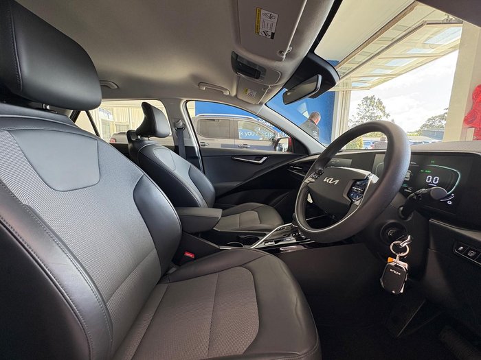 2022 Kia Niro Hybrid S