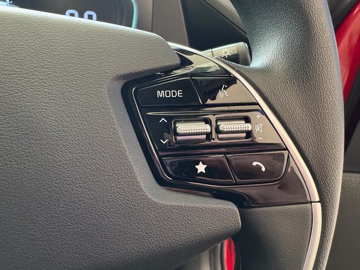 2022 Kia Niro Hybrid S