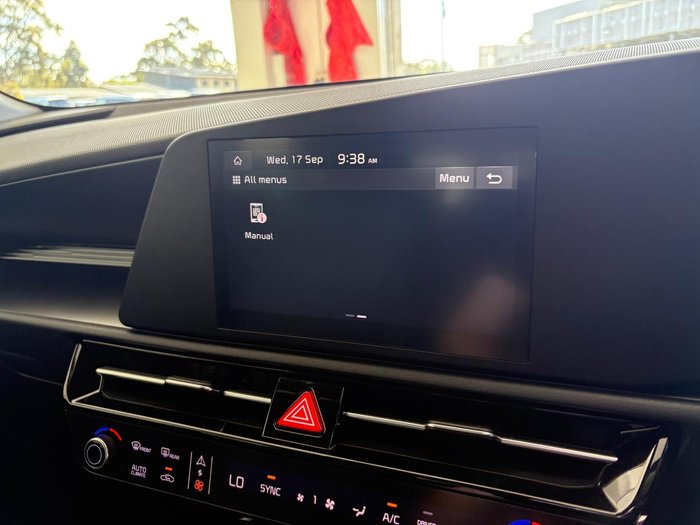 2022 Kia Niro Hybrid S