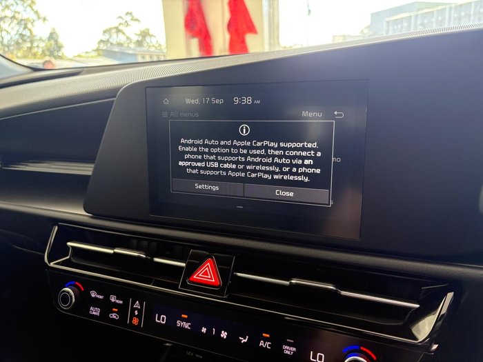 2022 Kia Niro Hybrid S