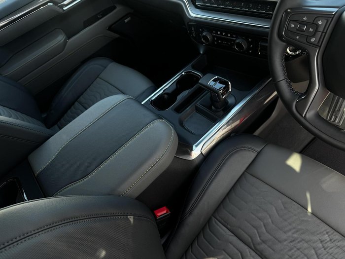 2025 Chevrolet Silverado 1500 ZR2 W/Tech Pack T1 MY24 4X4 Black