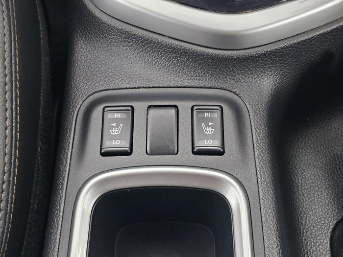 2022 Nissan Navara ST-X D23 MY21.5 4X4 Dual Range Brilliant Silver