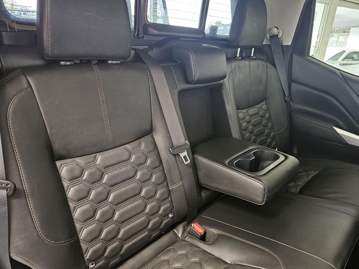 2022 Nissan Navara ST-X D23 MY21.5 4X4 Dual Range Brilliant Silver