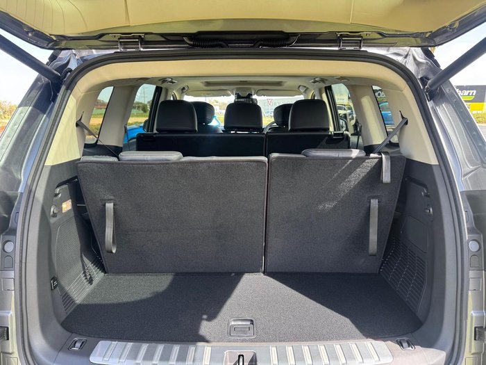 2025 LDV D90 Executive