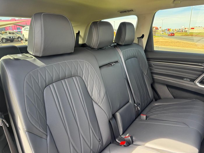 2025 LDV D90 Executive