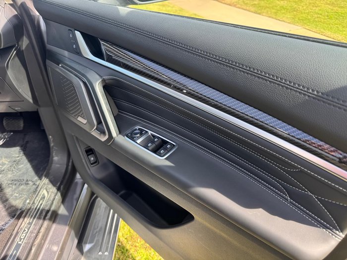 2025 LDV D90 Executive