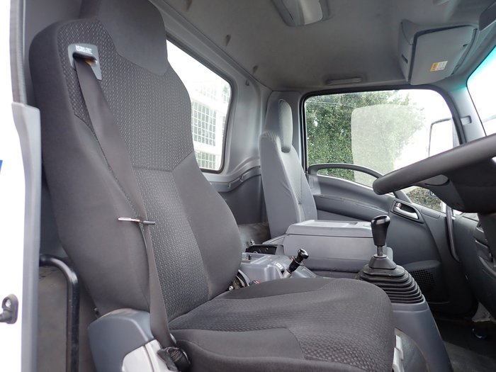 2018 ISUZU FRR 107-210