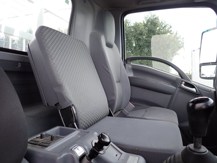 2018 ISUZU FRR 107-210