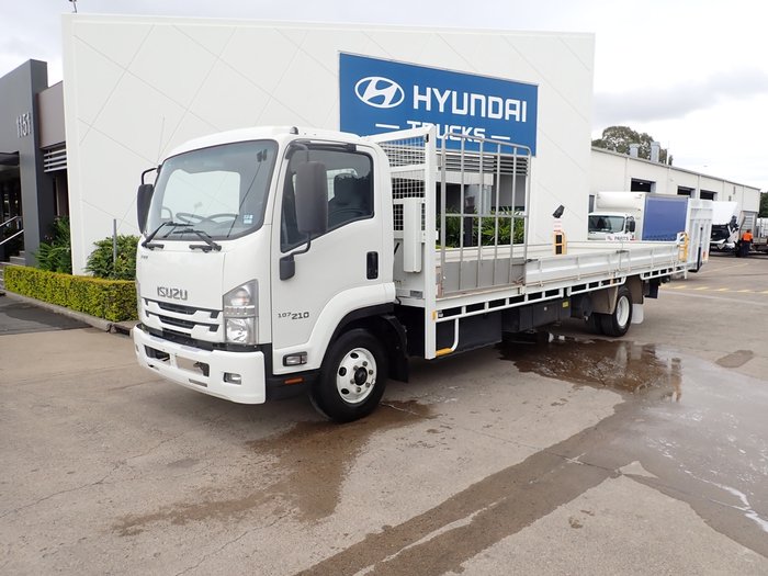 2018 ISUZU FRR 107-210