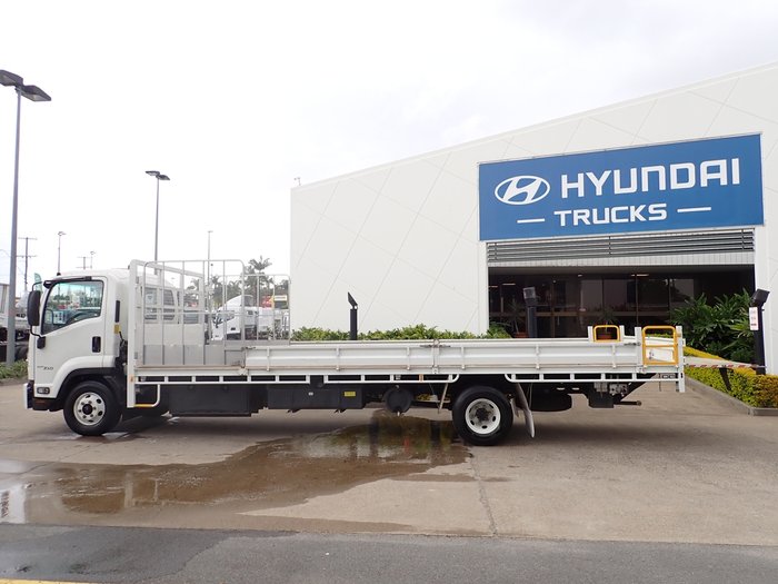 2018 ISUZU FRR 107-210