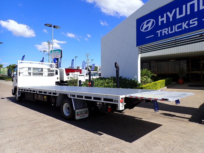 2018 ISUZU FRR 107-210