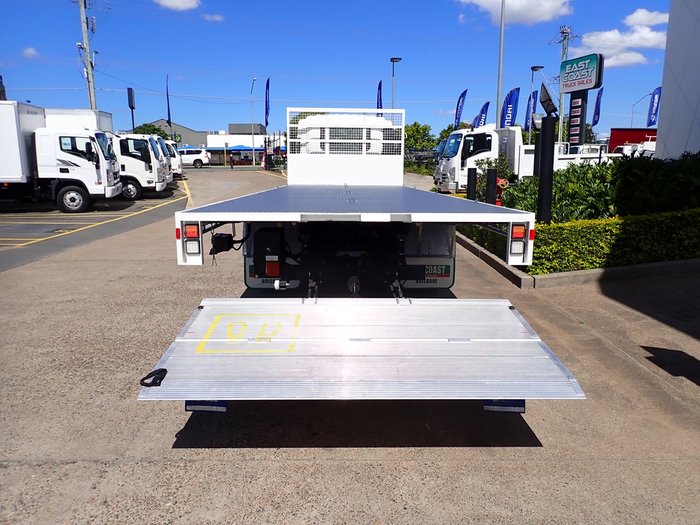 2018 ISUZU FRR 107-210