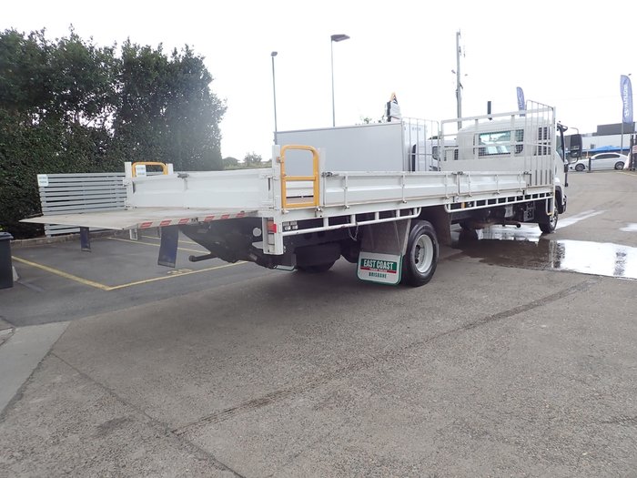 2018 ISUZU FRR 107-210