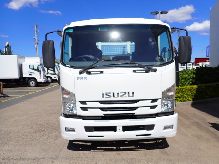 2018 ISUZU FRR 107-210