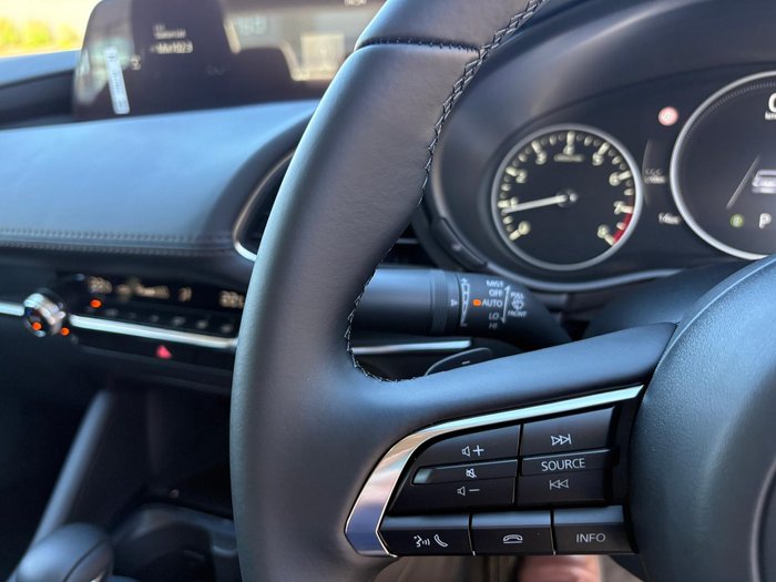 2025 Mazda 3 G20 Evolve