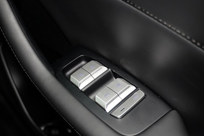 2025 MG MGS5 EV Essence 49