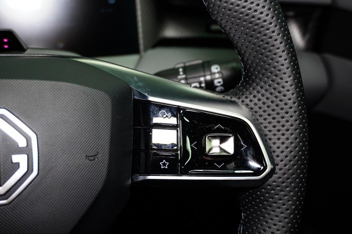 2025 MG MGS5 EV Essence 49