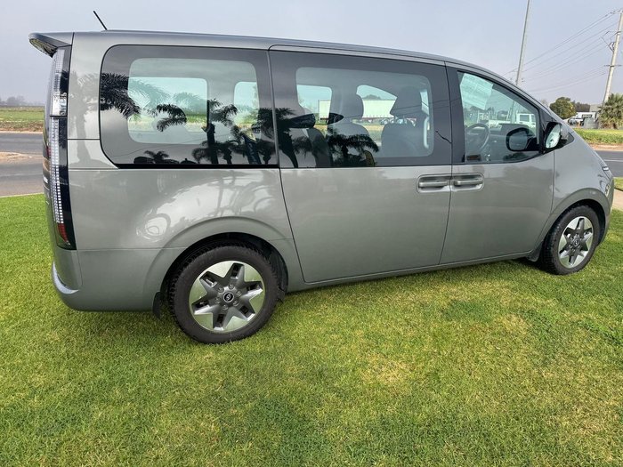 2022 Hyundai STARIA